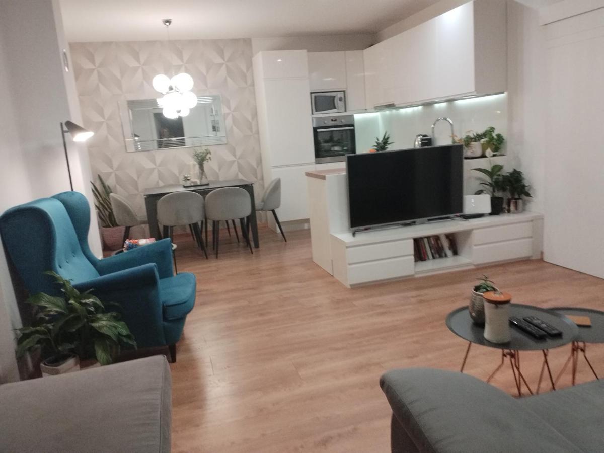Apartmani Leo-Marin Makarska Eksteriør billede