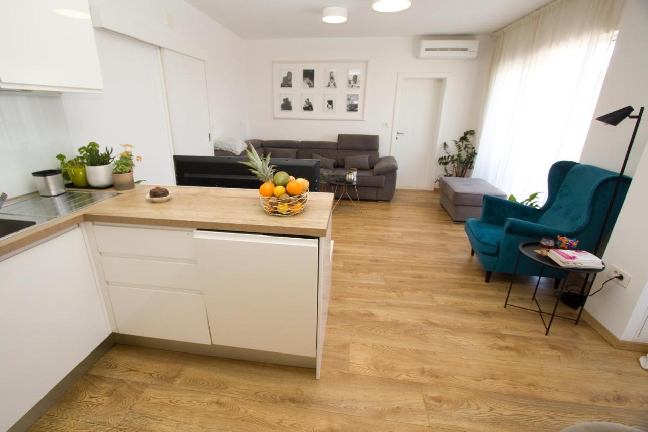 Apartmani Leo-Marin Makarska Eksteriør billede