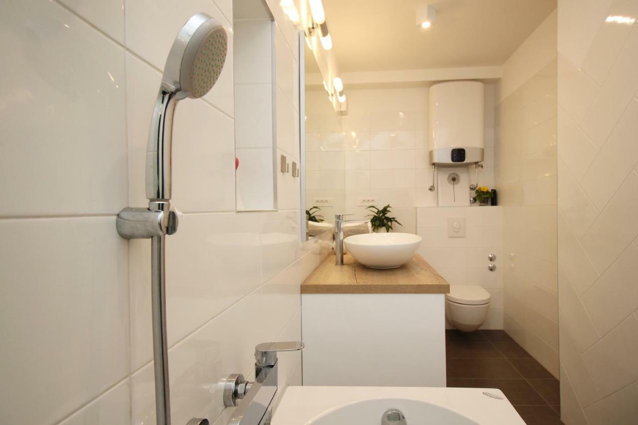 Apartmani Leo-Marin Makarska Eksteriør billede